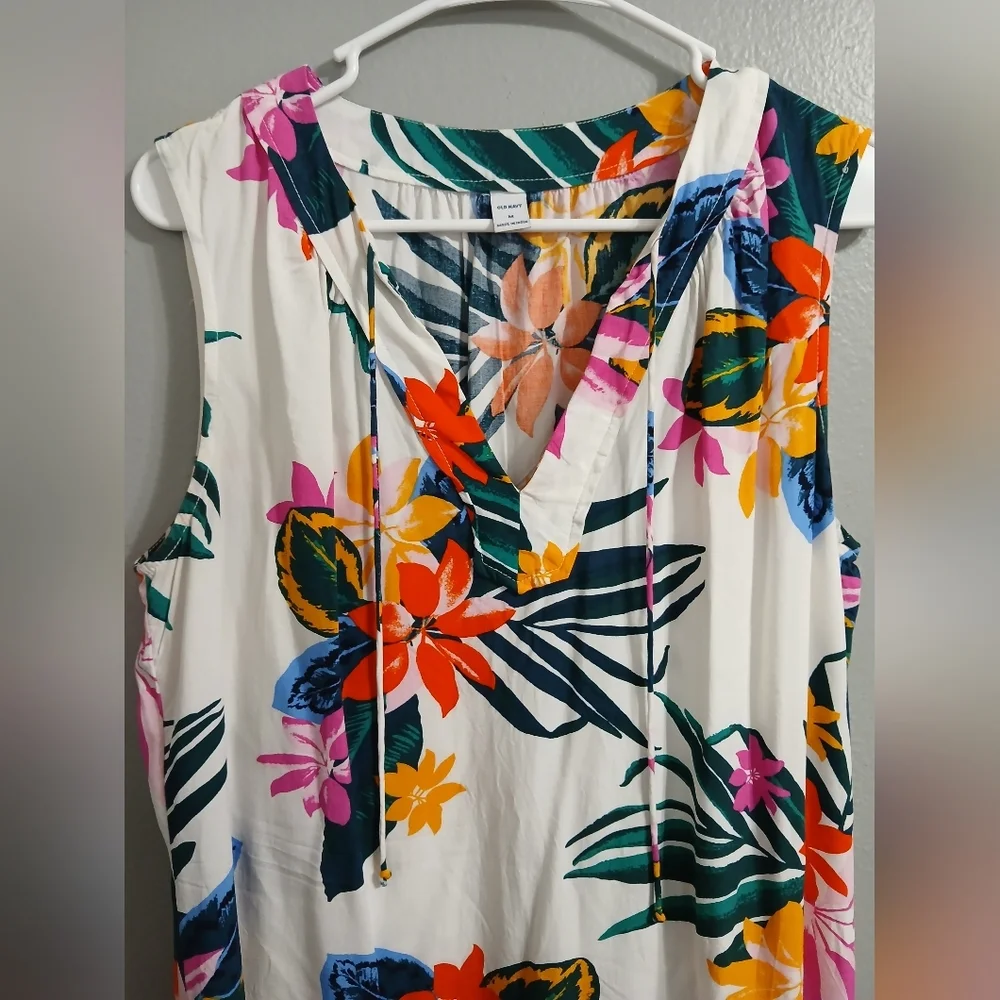 Old Navy Tropical Print Sleeveless‎ Dress